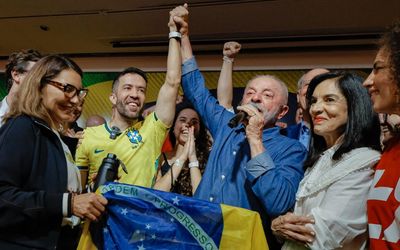 Em virada histórica, Lula consegue o 4º mandato e agradece ao ‘exército da democracia’