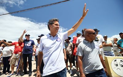 ‘Quem desrespeita as famílias e as mulheres não é digno de governar o Espírito Santo’, afirma Ricardo Ferraço