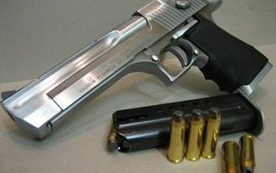 Policiais vão poder adquirir armas de calibres pontos 357 e 45
