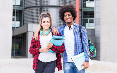 UNIVERSIDAD/ES ABRE 160 NOVAS VAGAS DE PÓS-GRADUAÇÃO: "Queremos um Estado justo para todos", afirma Renato Casagrande