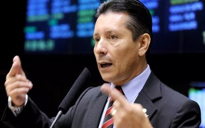 ELE SE LIVRA DA ACUSAÇÃO DE AMEAÇA E DESOBEDIÊNCIA A MILITARES DO EXÉRCITO: Demora em julgamento faz Justiça Militar da União a extinguir punibilidade de Capitão Assumção em dois crimes