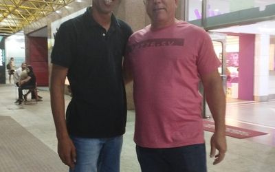 Candidatos ao Governo e ao Senado pelo PSTU iniciam campanhas conversando com  trabalhadores