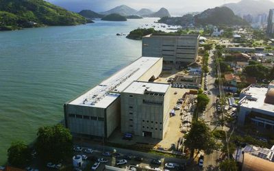 Renato Casagrande anuncia para dezembro a inauguração do Cais das Artes, o maior complexo de artes e cultura de Vitória e do Espírito Santo