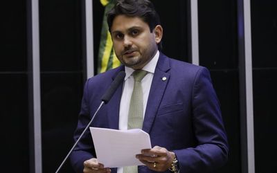 Câmara aprova CNH com validade de 10 anos e limite de até 40 pontos em multa