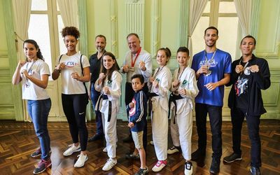 Governador recebe medalhistas do taekwondo e enaltece os programas de incentivos da Sesport