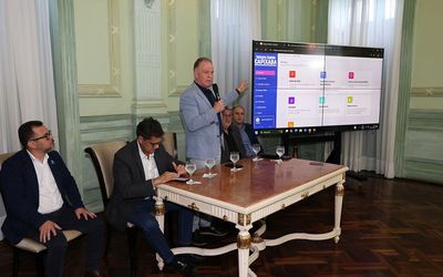 Governo capixaba lança ação inédita no País que permite ao cidadão ter histórico de sua saúde na palma das mãos