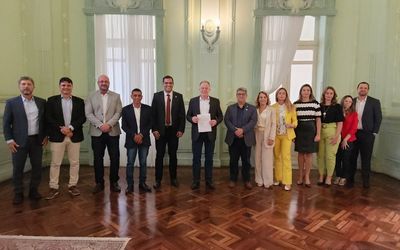 Governador assina Termo de Fomento com AFECC para novo serviço de Medicina Nuclear