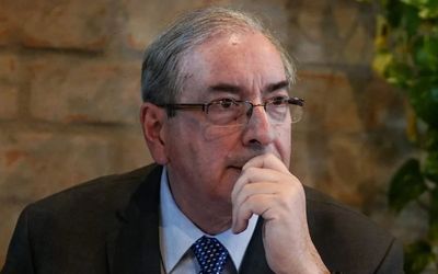 Eduardo Cunha operou emendas do orçamento sem mandato, diz Polícia Federal