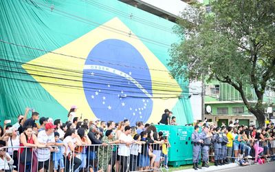 Parceira de Pazolini, prefeita de Vitória proíbe Desfile da Independência na Capital, mas Justiça não permite
