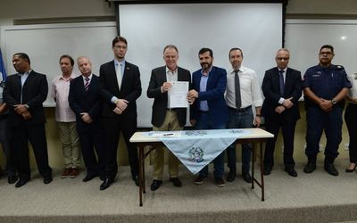 Detran elimina papel, oferece atendimento mais rápido e seguro e passa a dá desconto de até 40% em multas de trânsito