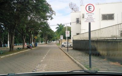 Credencial de estacionamento de idoso já pode ser pedido pela internet