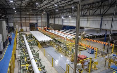 Multinacional francesa e gigante do petróleo anunciam fábrica no Espírito Santo; Amazon inaugura centro de distribuição em Cariacica