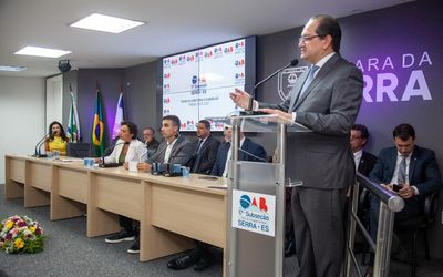 Ítalo Scaramussa toma posse como presidente da OAB da Serra, exalta “novos tempos” e garante capacitação para a classe