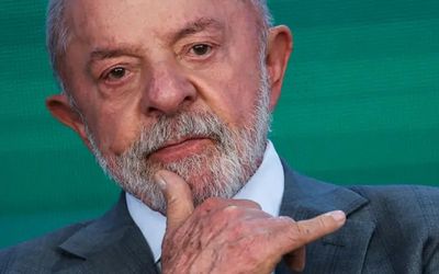 Às vésperas da eleição, Lula anuncia reajuste de 15% no Bolsa Família