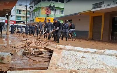 Governador envia 240 alunos soldados para ajudar na limpeza de Mimoso do Sul