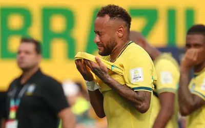 Jogador ‘cai-cai’ se aposenta da Seleção: Vai com Deus, Neymar!