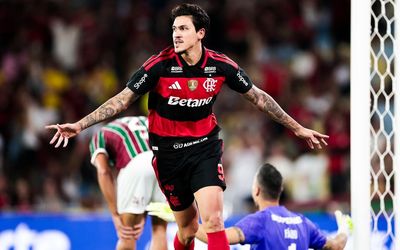 Com dois gols de Pedro, Flamengo vence Fluminense pelo Brasileirão
