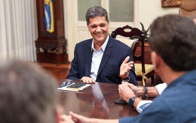 Governador Ricardo realiza primeira reunião de trabalho com o secretariado no Palácio Anchieta