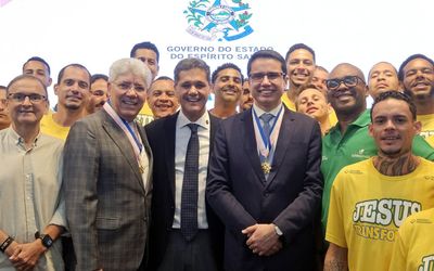 Governador entrega comendas da Ordem do Mérito Jerônymo Monteiro a lideranças religiosas