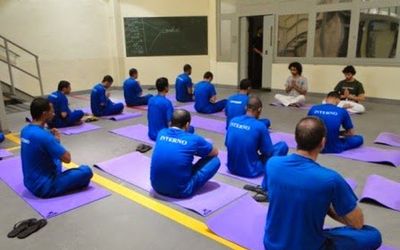 Espírito Santo é o primeiro Estado do País em número de presidiários que frequentam sala de aula: para ajudar na ressocialização, presos têm até yoga dentro da cadeia