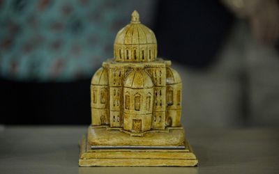 Igreja e Correios lançam selo em homenagem ao Santuário-Basílica de Santo Antônio, em Vitória