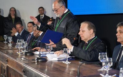 ‘Democracia só se sustenta com instituições fortes’, afirma novo presidente do Tribunal de Contas do Estado