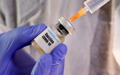 Escrivão da Polícia Federal pesquisa eficácia de vacina para bronquite infecciosa aviária contra o novo coronavírus