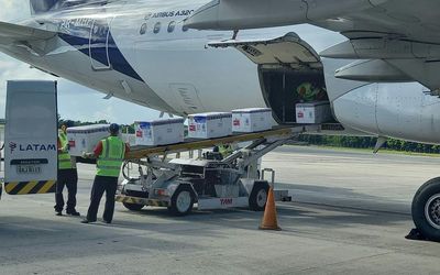 Mais de 84 mil doses de vacina contra a Covid-19 chegam ao Estado e idosos acima de 70 começam a ser imunizados a partir de 2ª feira