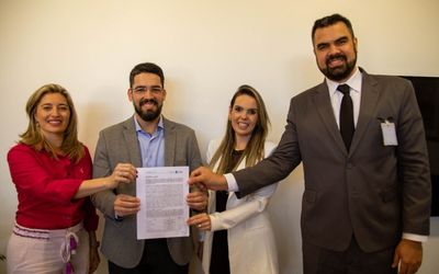 Cachoeiro assina contrato para realização de concurso público