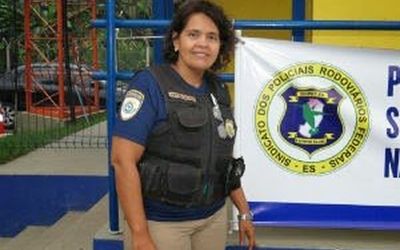 Heroína, a policial rodoviária federal Nagisla Patrícia Ferreira Aires salva a vida de bebê no Espírito Santo