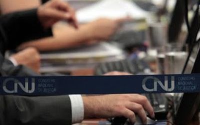 Licença para tratamento de saúde deve suspender período de férias dos magistrados, reconhece Conselho Nacional de Justiça