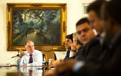 CASAGRANDE INICIOU NEGOCIAÇÕES COM A ESTATAL PARA UNIFICAÇÃO DOS CAMPOS DE PETRÓLEO E GÁS NO PARQUE DAS BALEIAS EM 2013: Espírito Santo pode receber R$ 14,8 bilhões da Petrobras