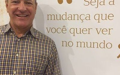 DENISE DARÉ ENCONTRA-SE EM ESTÁGIO PROBATÓRIO E ESTÁ HÁ APENAS UM ANO NA INSTITUIÇÃO: Chefe da Polícia Civil do Espírito Santo concede gratificação de função para sua própria esposa, mas depois recua
