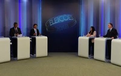 PERFORMANCE DE MANATO, ARIDELMO, JACKELINE ROCHA E ANDRÉ MOREIRA EM DEBATES CAUSA CONSTRANGIMENTO: Renato Casagrande é o candidato melhor preparado para governar o Espírito Santo