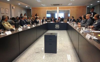 Emoção marca a última reunião do governador à frente do Estado Presente: Casagrande faz apelo para que essência do programa não seja abandonada