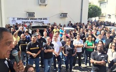 Associações dos Delegados, Investigadores, Escrivães e Papiloscópicos radicalizam contra o governo e ameaçam parar a Polícia Civil