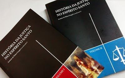JORNALISTA ELIMAR CÔRTES PARTICIPA DE OBRA LITERÁRIA QUE CONTA A HISTÓRIA DA JUSTIÇA NO ESPÍRITO SANTO: Livros vão são lançados nesta quinta-feira no Salão Nobre do Tribunal de Justiça
