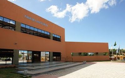 Justiça condena mulher por crime de racismo e ameaça a policial militar em São Mateus