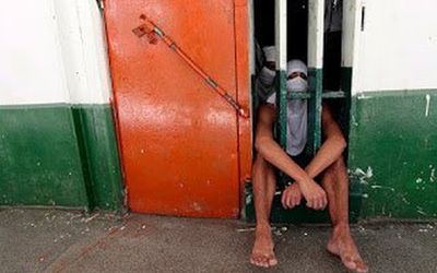 SÃO 865 ADOLESCENTES EM CONFLITO COM A LEI DETIDOS: Espírito Santo é o sétimo em internação de menores infratores