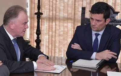 MINISTRO DIZ A CASAGRANDE QUE VAI PROPOR ALTERAÇÕES NA LEI DE EXECUÇÕES: Governador faz balanço da situação prisional do Espírito Santo ao ministro Sérgio Moro