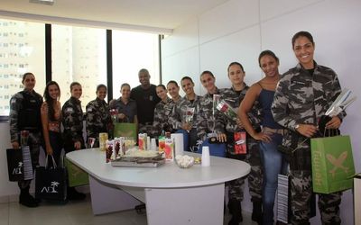 Polícias Civil, Militar e Federal prestam homenagem às mulheres policiais no Espírito Santo