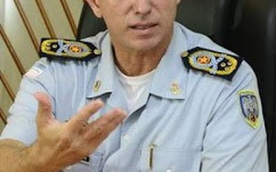 Exame antidrogas é necessário, mas comandante-geral da Polícia Militar expõe seus oficiais numa atitude desnecessária, deselegante e perigosa