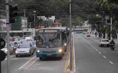 EXCLUSIVO: Vitória vai multar motoristas que invadirem faixa exclusiva para ônibus por meio de videomonitoramento