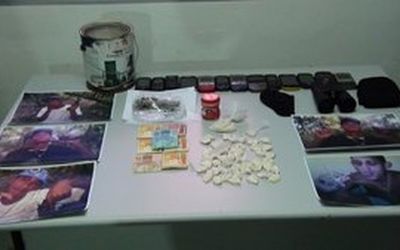 Operação da Polícia Civil resulta na apreensão de drogas, armas, munição e na prisão de agente penitenciário acusado de comandar grupo de extermínio na Grande Vitória