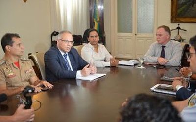 ANISTIA CONCEDIDA POR RENATO CASAGRANDE VAI BENEFICIAR  2.622 MILITARES CAPIXABAS: Praças e oficiais expulsos também vão ser ‘resgatados’ pela PM