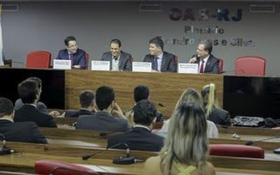 Em palestra na OAB do Rio, secretário de Direitos Humanos afirma que é contra anistiar policiais acusados de motim e destacou que os PMs capixabas são, em sua esmagadora maioria, honrados e não se omi