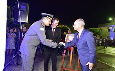 Coronel Nylton, sem farda, rasga a tradição e transmite cargo de Comandante-Geral da PM do Espírito Santo para coronel Ramalho