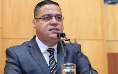 INTRANSIGÊNCIA DO GOVERNO PROVOCOU A CRISE, AFIRMA TENENTE-CORONEL ROGÉRIO: Presidente do Clube dos Oficiais rebate, em carta enviada à Folha SP, artigo de economista  que desconhece a realidade da se