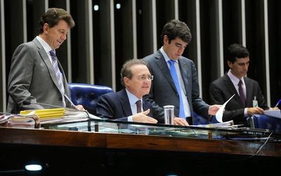 Polícia vai ter que priorizar uso de arma não letal em suas ações, decide Senado