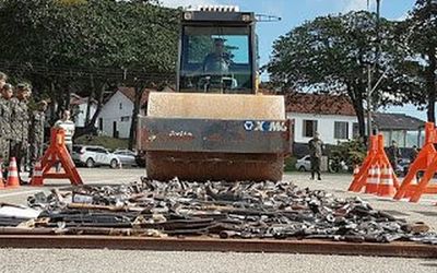 Assessoria Militar do Tribunal de Justiça do Espírito Santo encaminha 2.707 armas e 15.525 munições apreendidas com bandidos para destruição no Exército